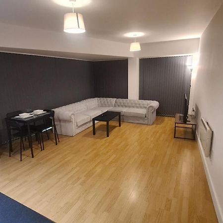 Homestay By Bic Melbourne 14 - Leeds Morley  Esterno foto